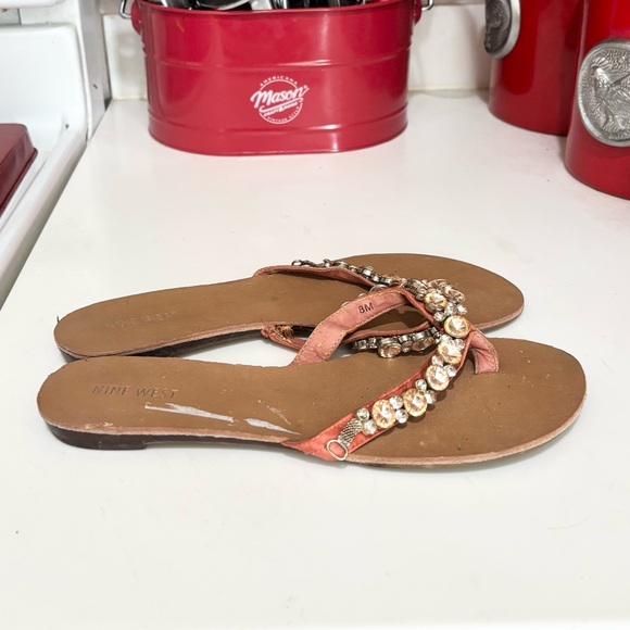 5/$15 MUST BUNDLE Nine West Tan Sandals with Crystal Embellishments - Picture 5 of 8